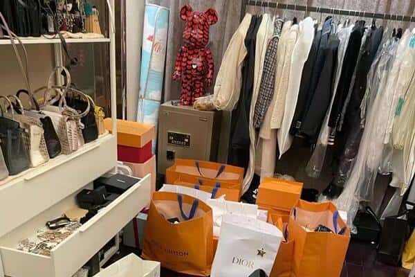 灵丘县回收一线品牌衣服